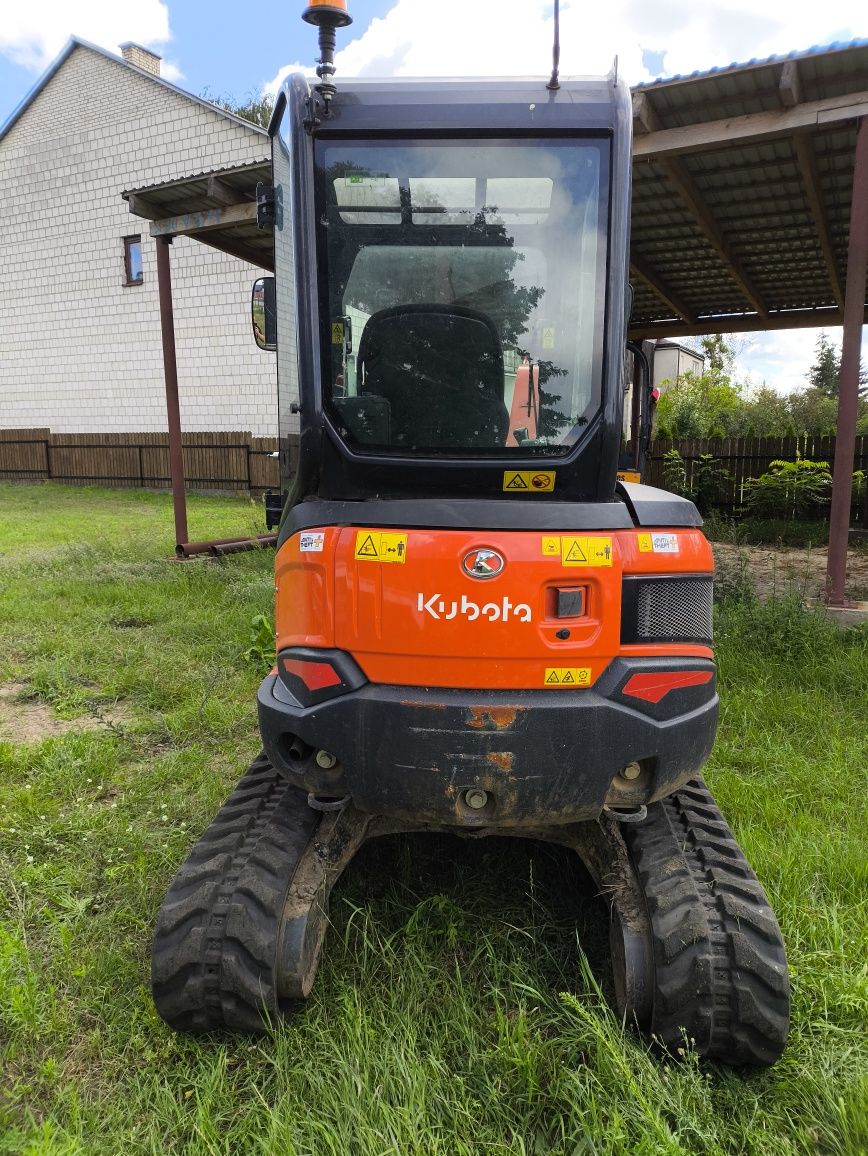 Minikoparka kubota u 27-4