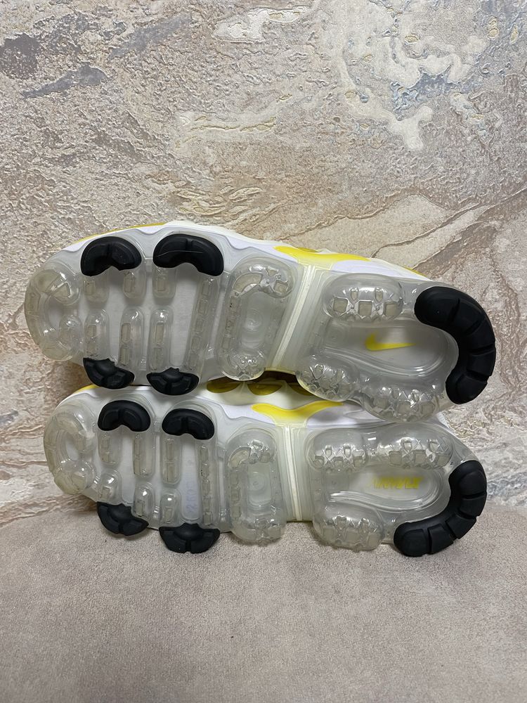 Кроссовки Nike Air Vapormax Plus TN размер 39