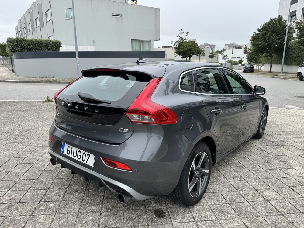 Volvo V40 1.6 D2 R-Design