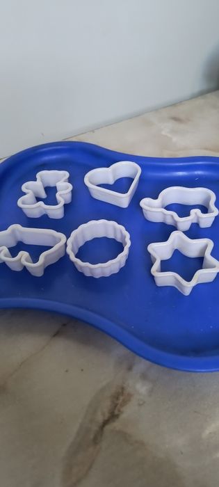 Zestaw sześciu foremek do wycinania ciastek