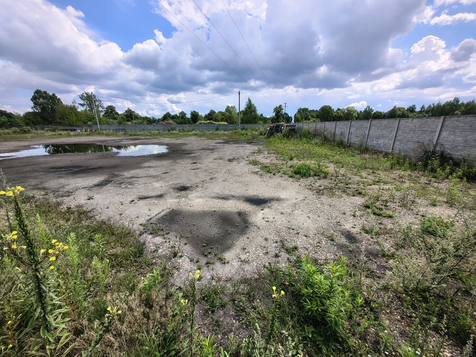 Wynajem plac , parking na terenie przemysłowym 3000m utwardzony