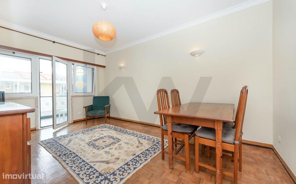 Apartamento Duplex no Junqueiro  com sala , 3 quartos, 2 casas de banh