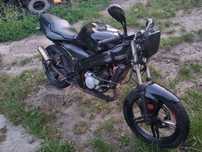 Yamaha TZR Yamaha TZR 50 nowe opony Pirelli motorower czarny naked