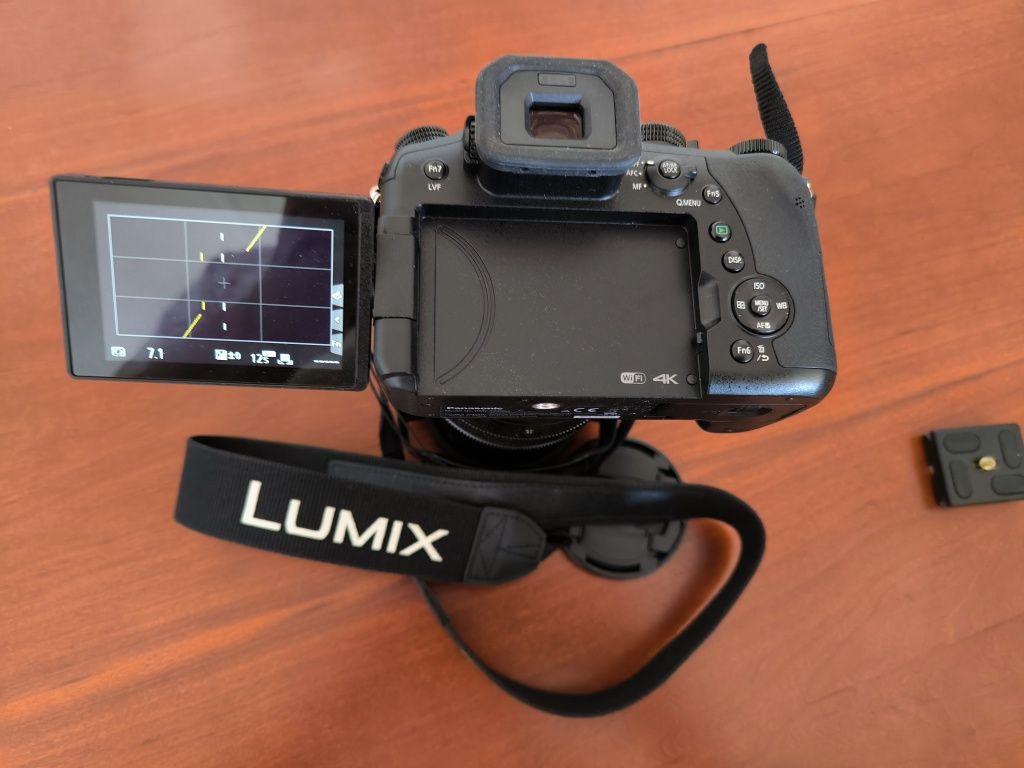 Máquina fotográfica Panasonic  Lumix como Nova com 525 registos