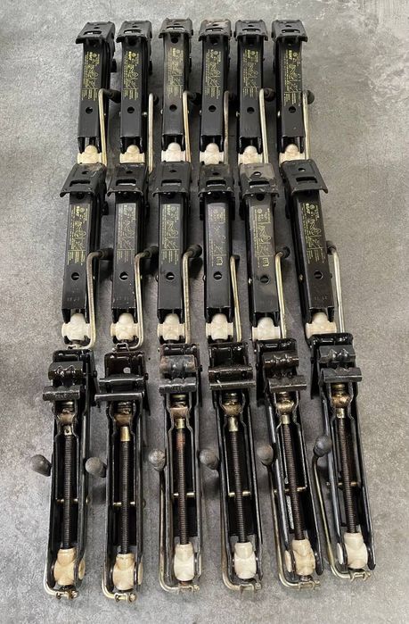 Домкрат VAG Крюк Компресор Audi VW Seat Skoda Porsche Scania Оригінал