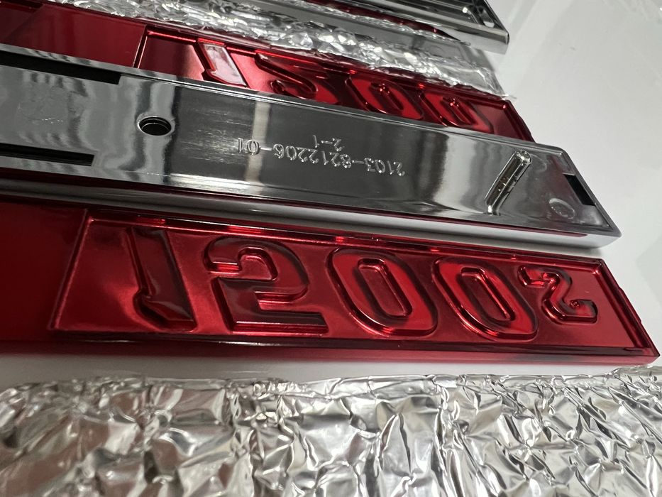 Задня червона емблема шильдик ВАЗ 2101 2102 2103 2106 Жигули СССР 1977