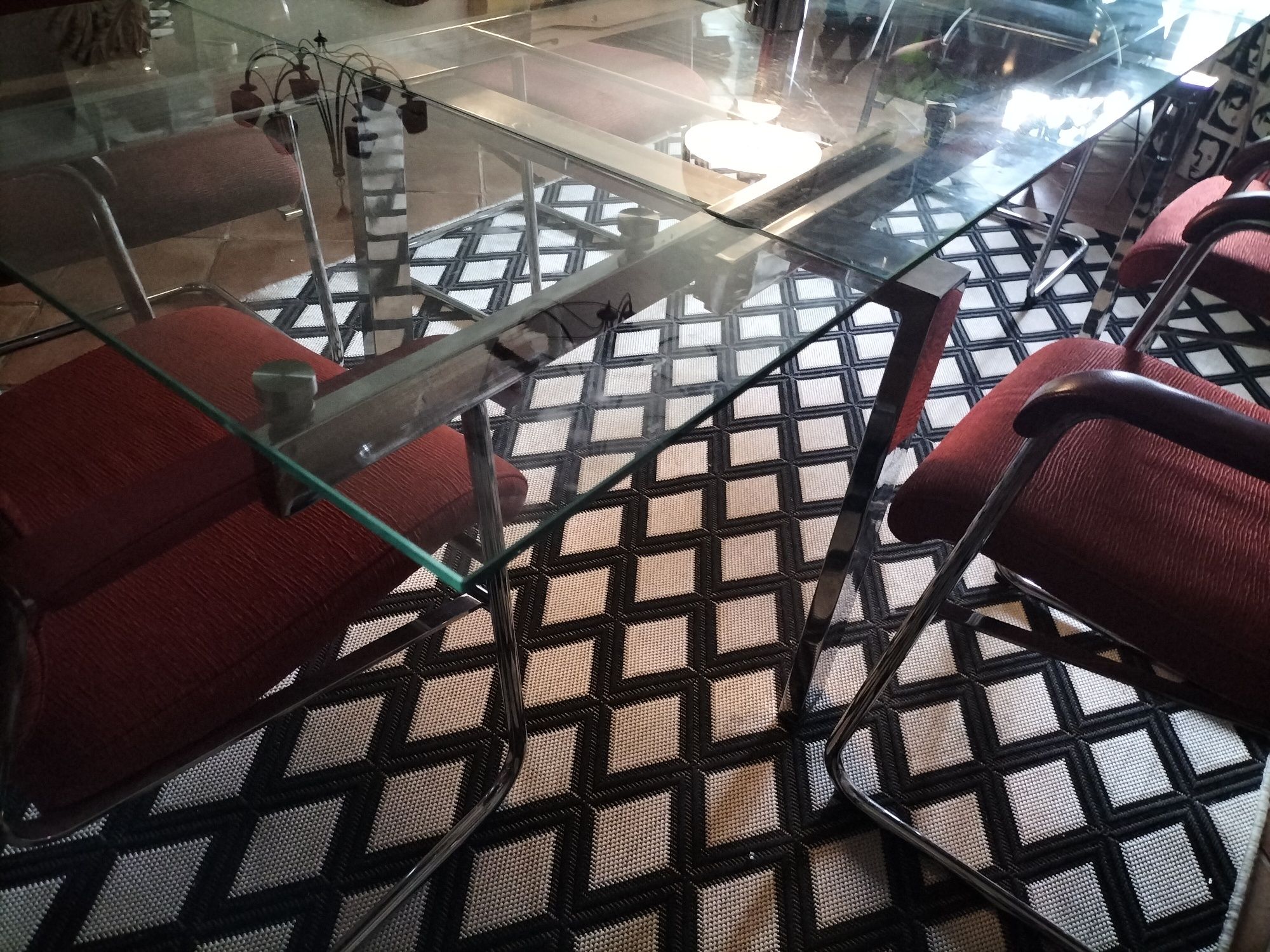 Mesa de refeição - cromada e vidro