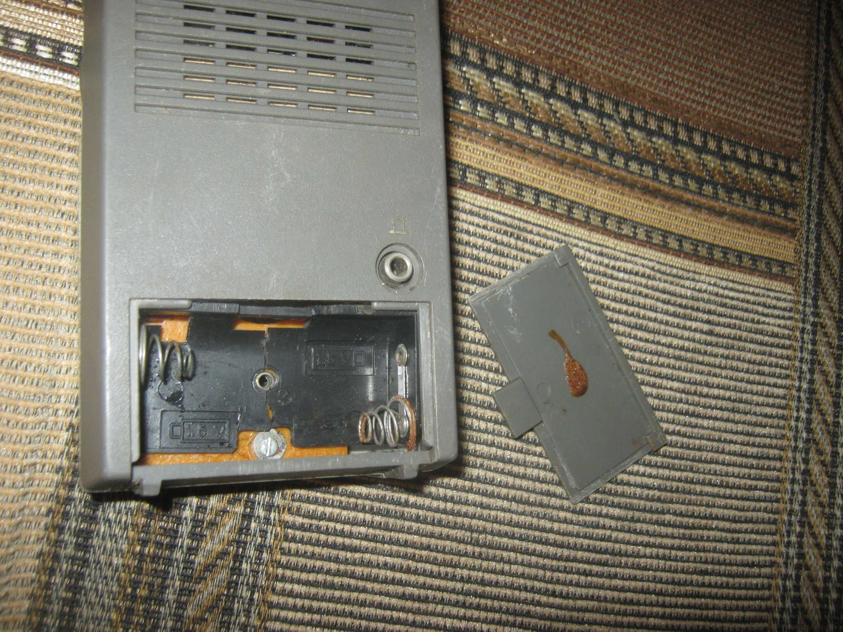 Радиоприёмник Philips.Работает