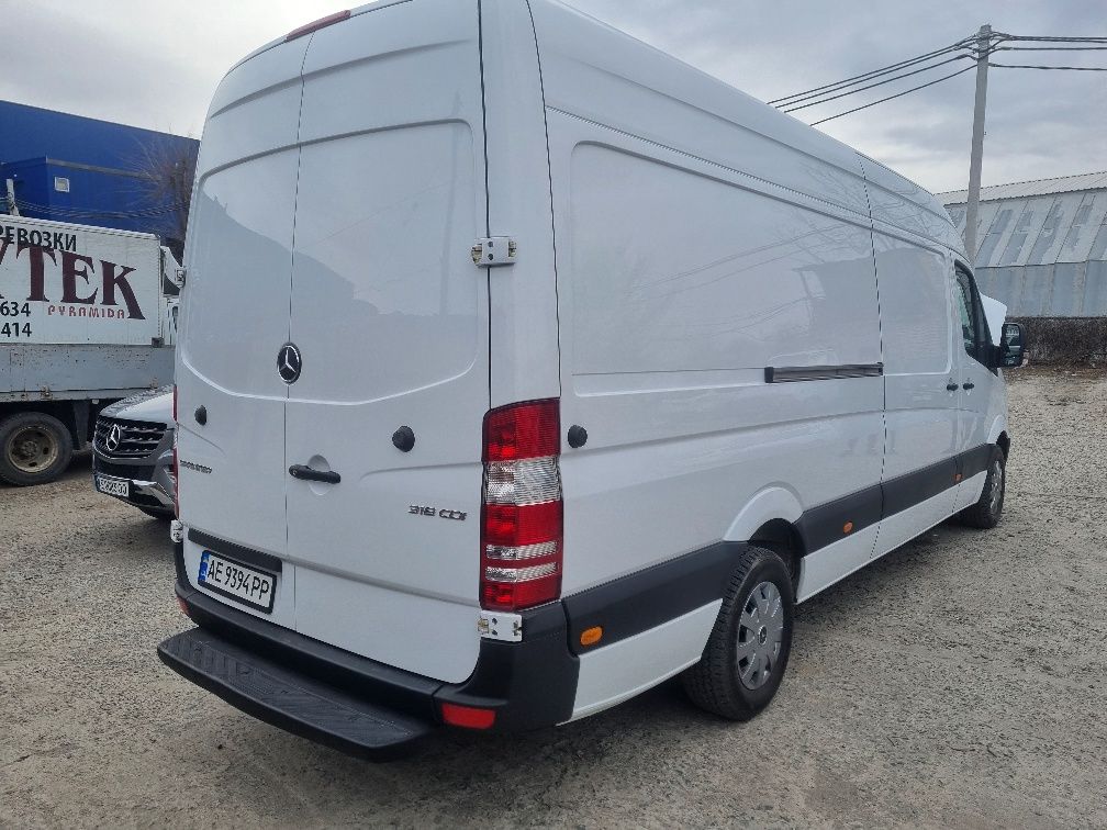 Продаю Mercedes-Benz Sprinter 2018