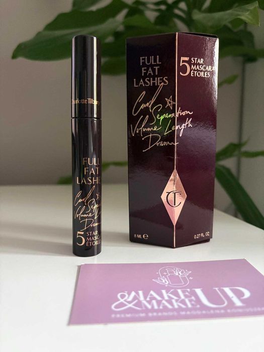 Charlotte Tilbury Full Fat Lashes, Glossy Black Mascara.
