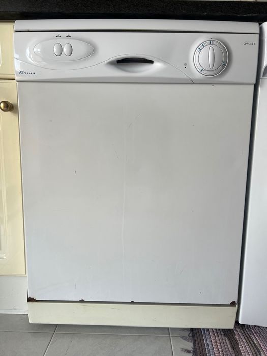 Máquina lava loiças Candy  e máquina lavar roupa.