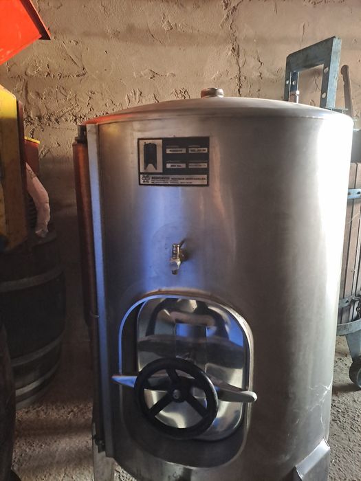 Material para fazer vinho