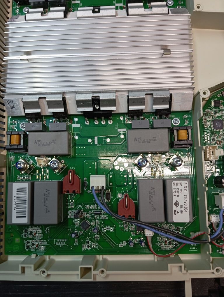 Płyta indukcyjna Whirlpool  AKM 9900/IX/01 części