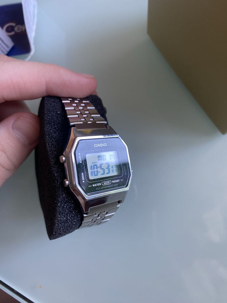 Наручний годинник CASIO LA680WA-1D оригінал