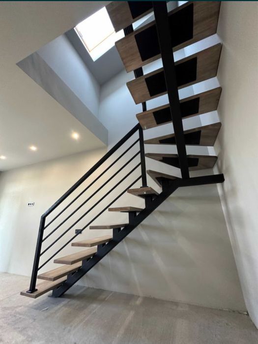 Металеві карскаси для сходів! Для будинку/Офісу/Комерції!