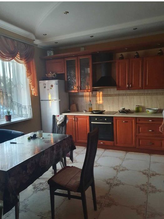 Срочно.Продам дом Одесская обл.240м.кв+агробизнес