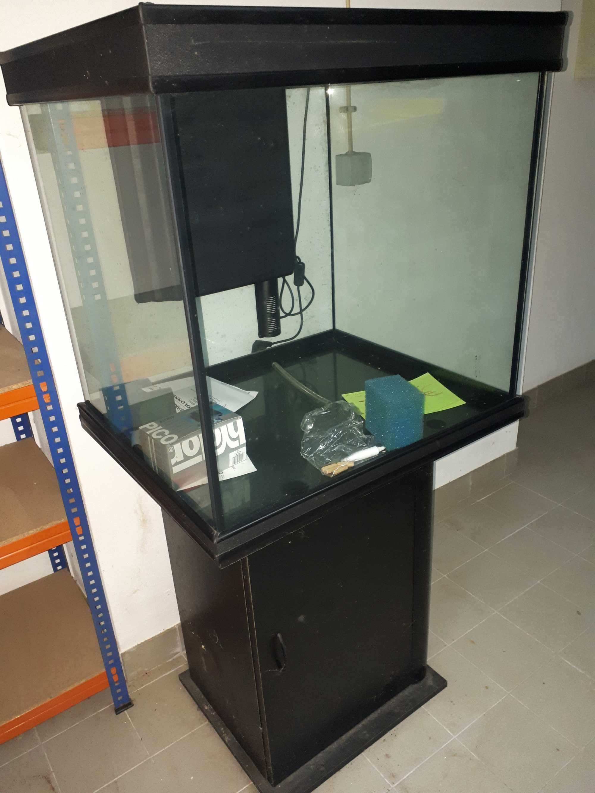 Aquário Aquatlantis 240 l novo
