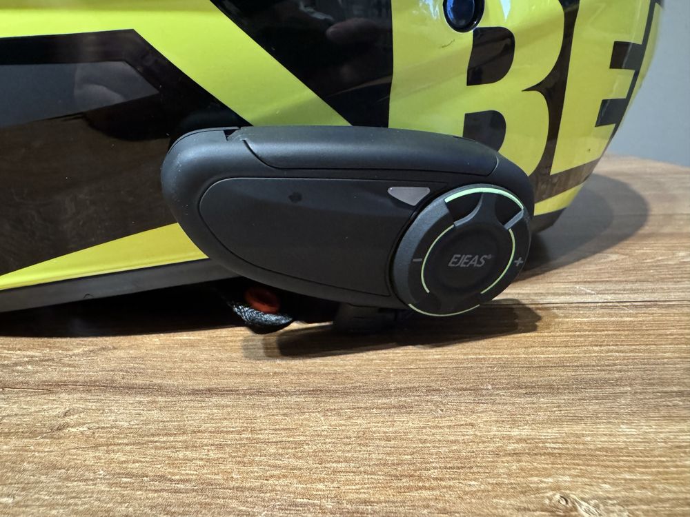 Kask motocyklowy Bell XXL z interkomem intercom