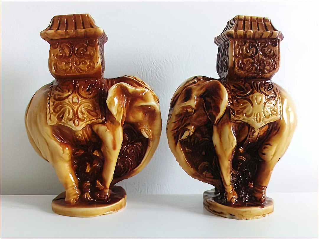Orientalne świeczniki