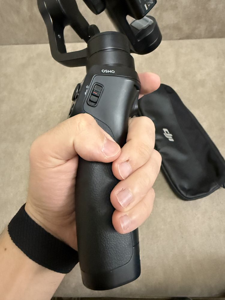 Продається DJI Osmo Mobile 1