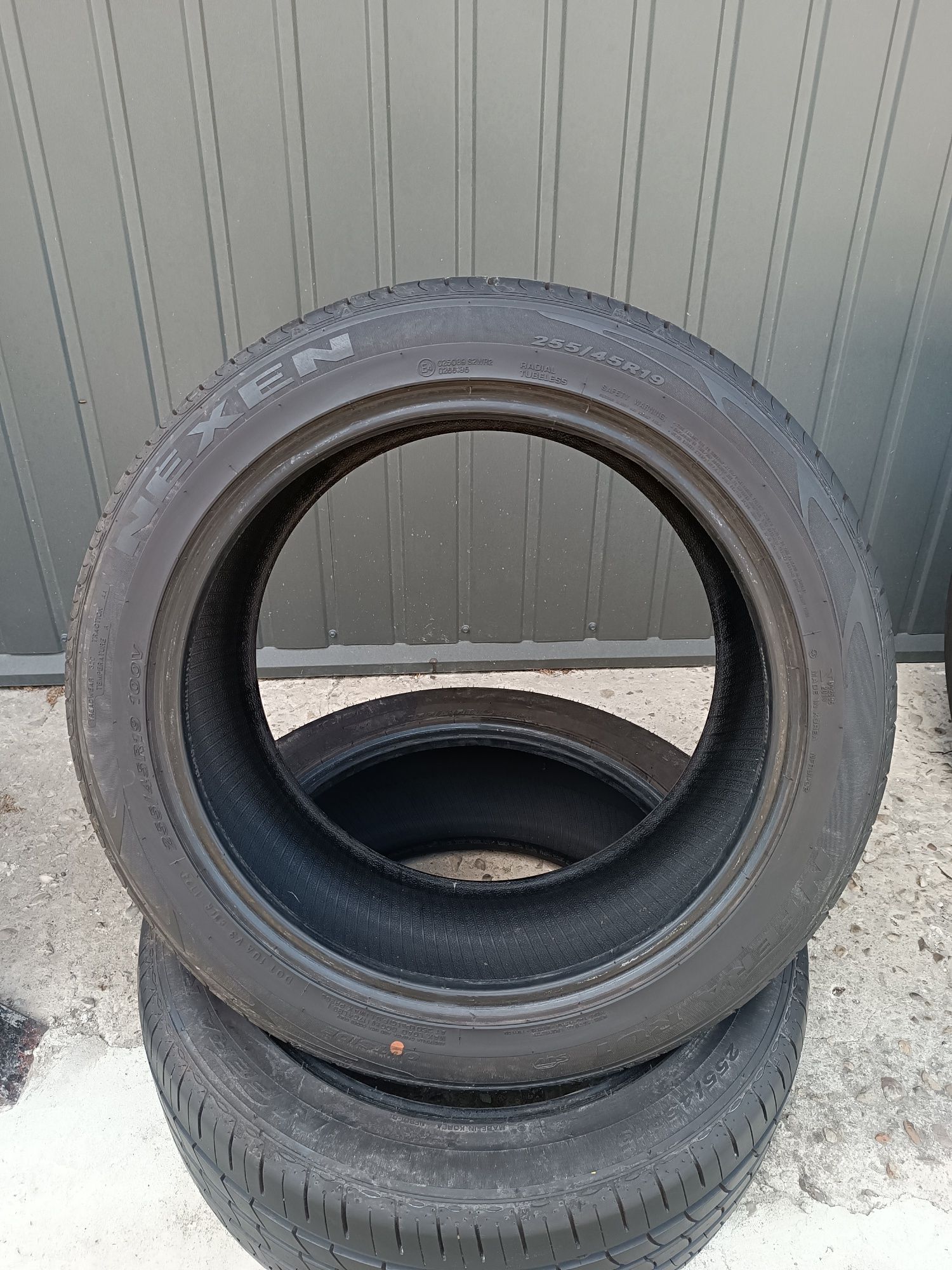 Літні шини 255/45/19 Nexen NFera RU1 2024