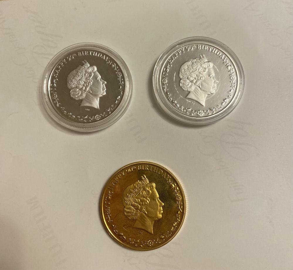 Монети Canada 90th, Римский папа, Єлизавета 2