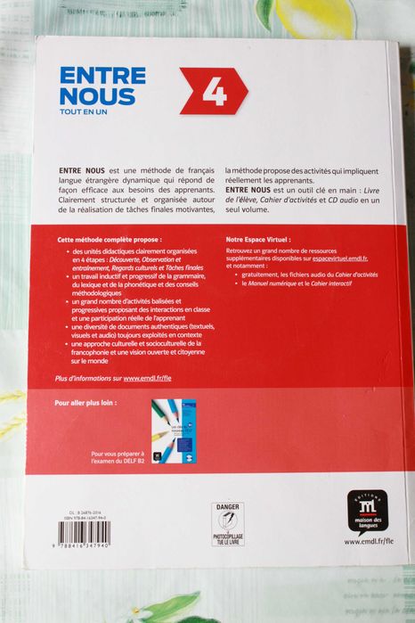 Książka do nauki języka francuskiego Entre nous 4