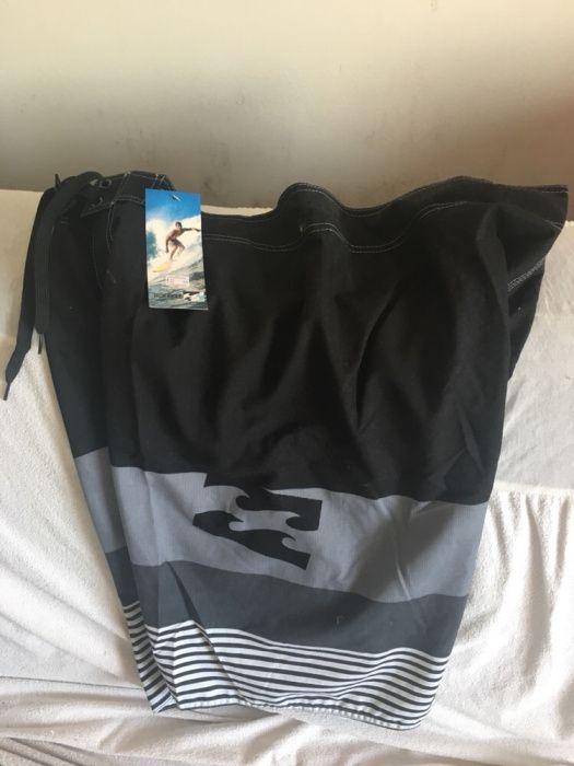 Vendo ou troco Calções BILLABONG novos