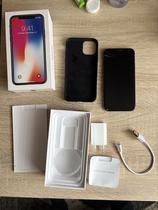 Telefon iPhone X zestaw