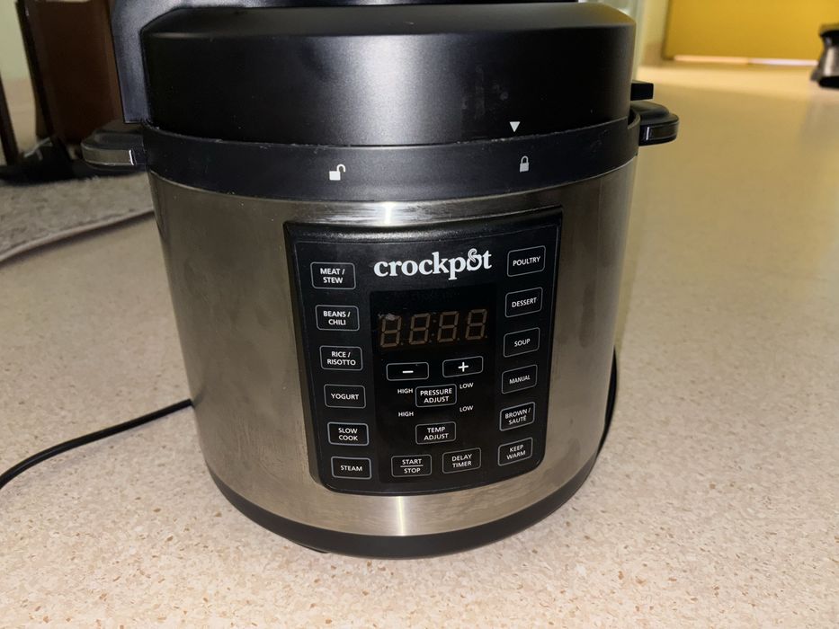 Express Multi-Cooker Crockpot.