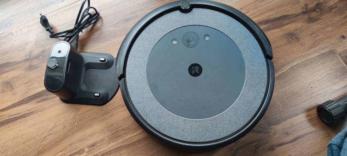 iRobot roomba i3