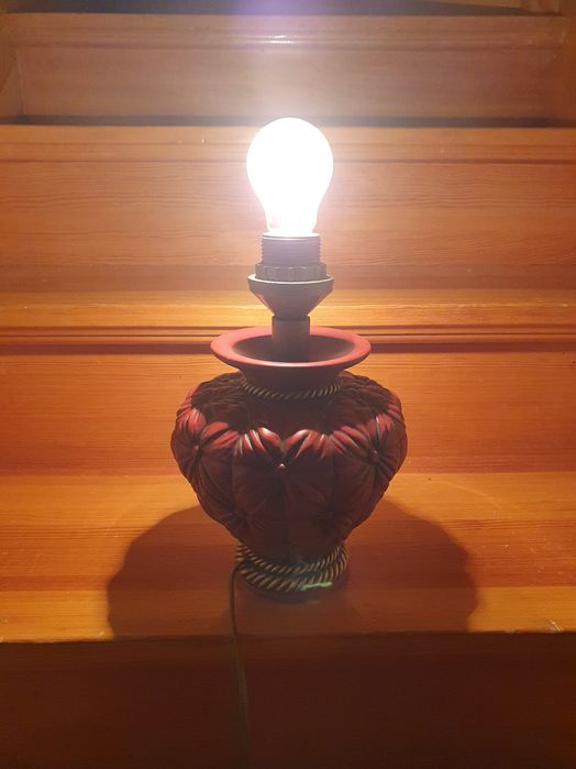 Lampa ceramiczna czerwona 26 cm