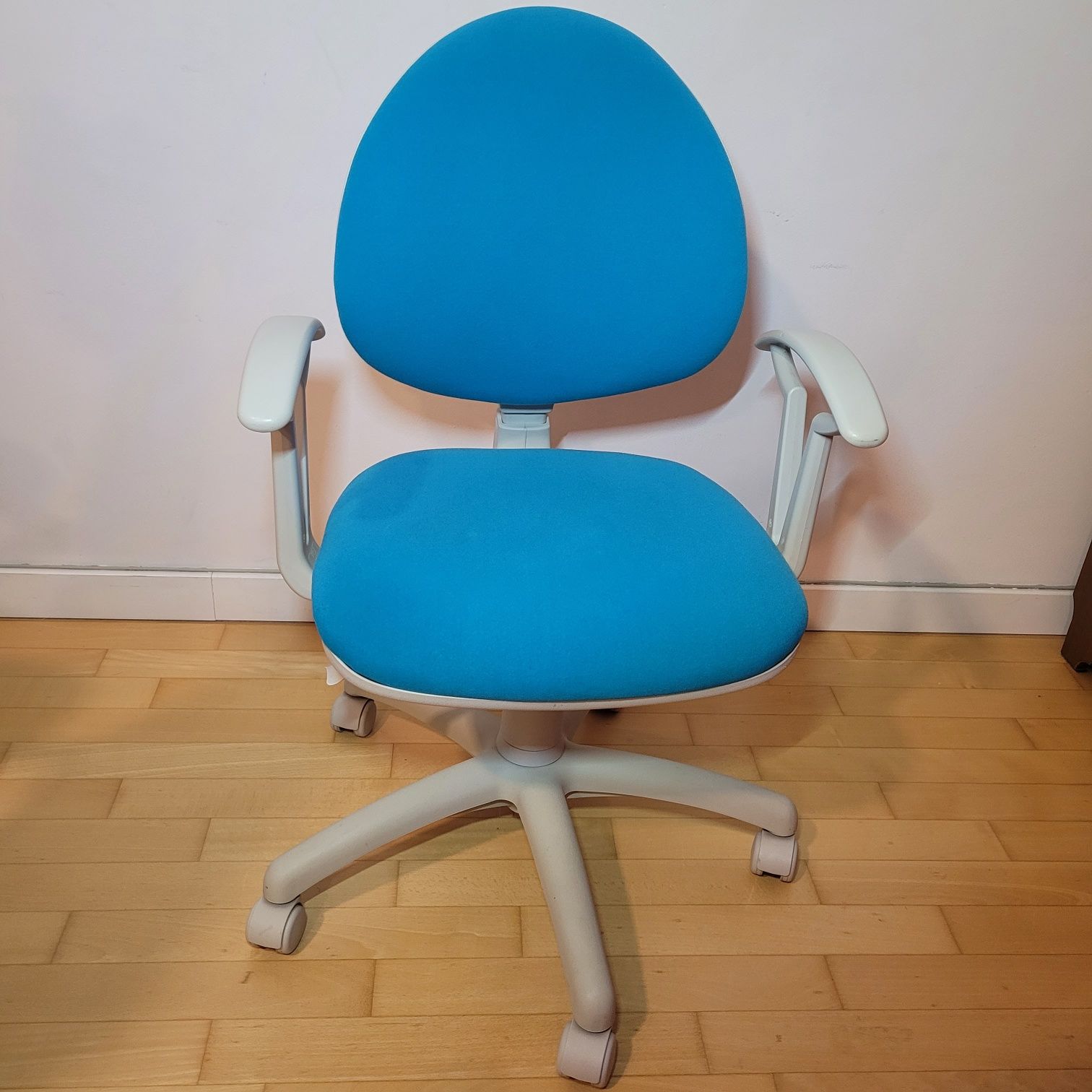 Krzesło biurowe Smart Nowy Styl, obrotowe, dla dziecka
