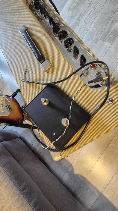 Wzmacniacz lampowy Peavey Classic 50 USA 212 / case / foot switch