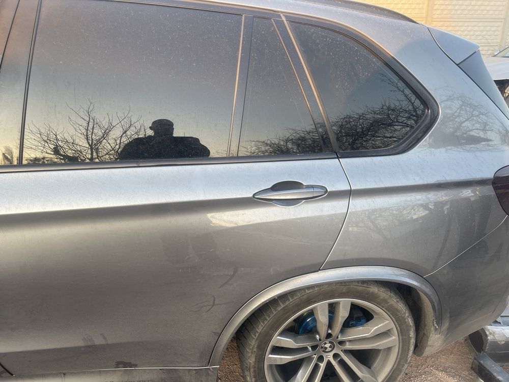 Дверька, дверь права ліва bmw е90 е84 е91 e70 e71 f10 f30 F15 F34