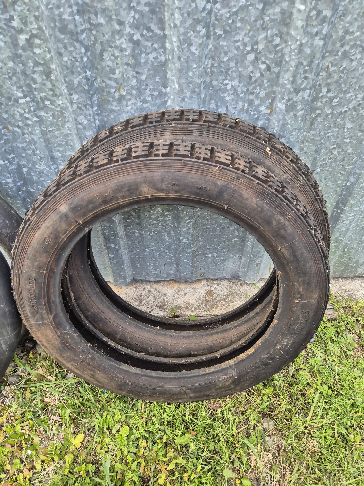 Opony Stomil 32.5 x 16