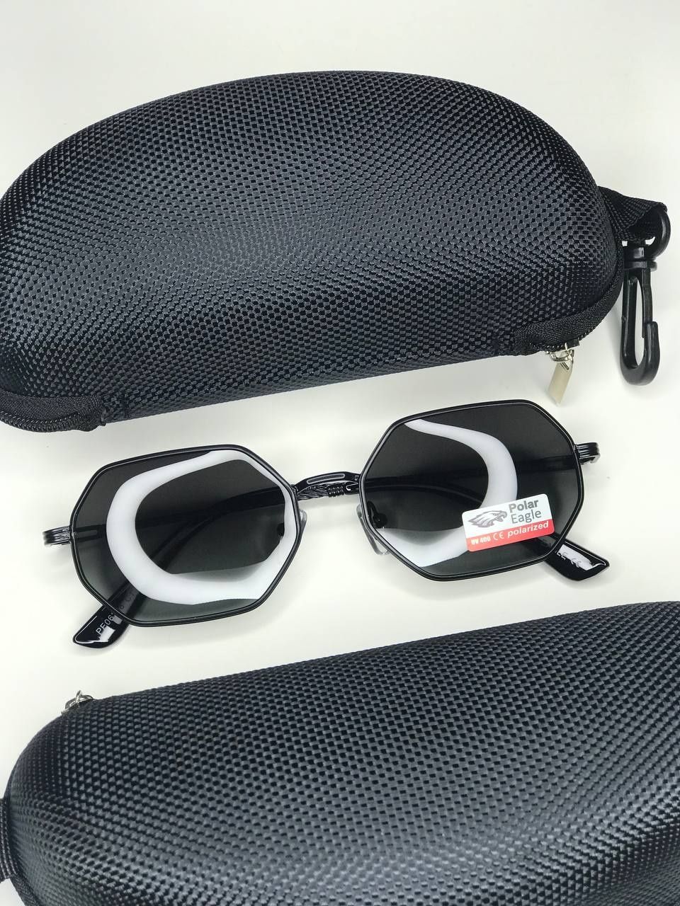 Солнцезащитные очки Octagonal черные фигурные унисекс с поляризацией