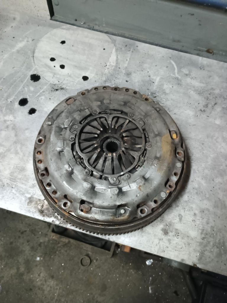 Sprzęgło kompletne dwumasa do Citroen C5 2,0 Hdi 140 km LUK