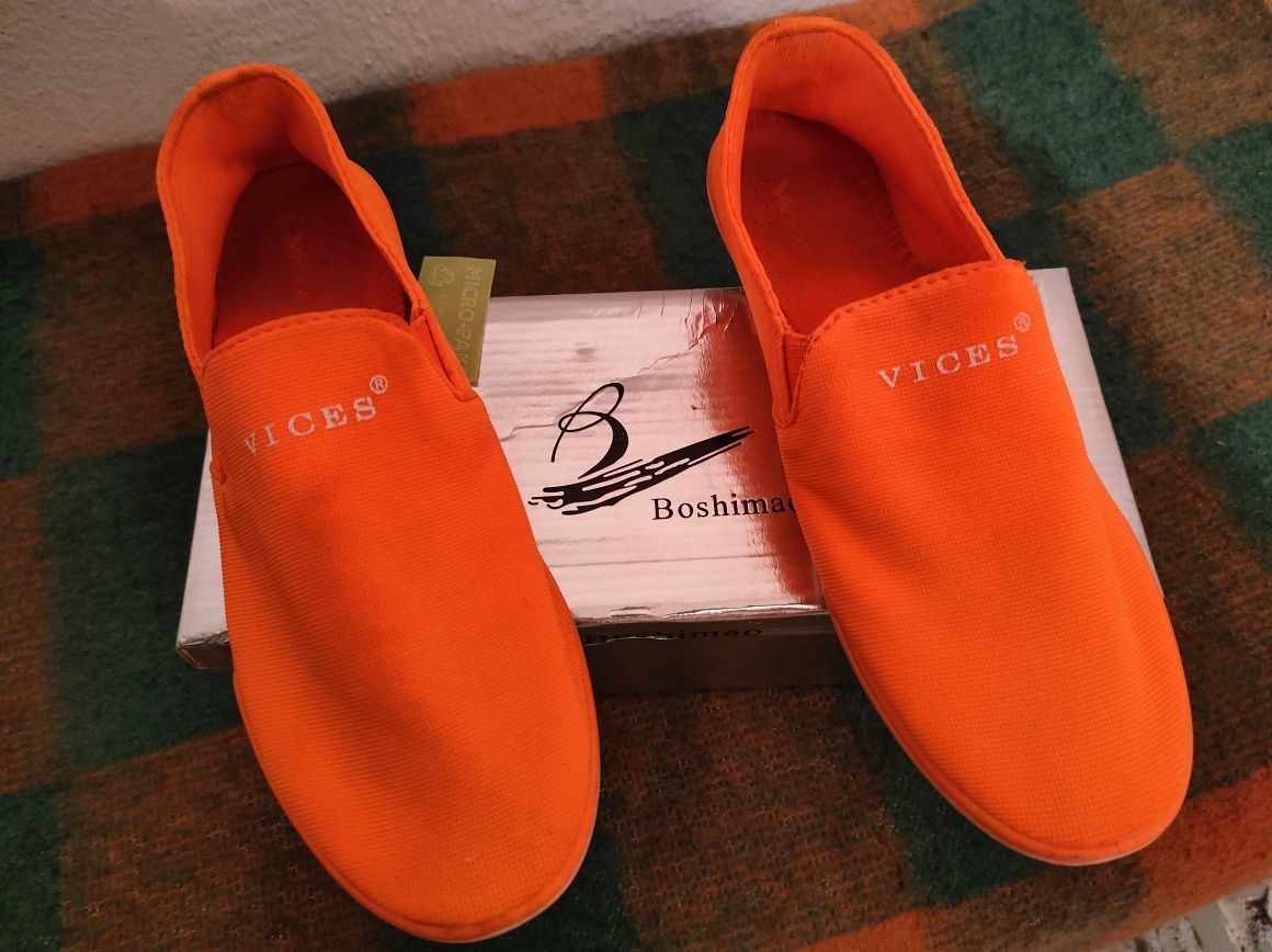 Buty damskie pomarańczowe 40 rozmiar