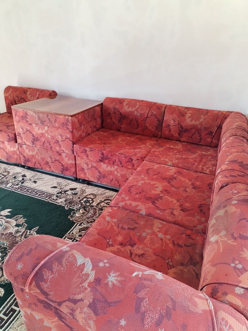 Продам мягкий кутовий диван