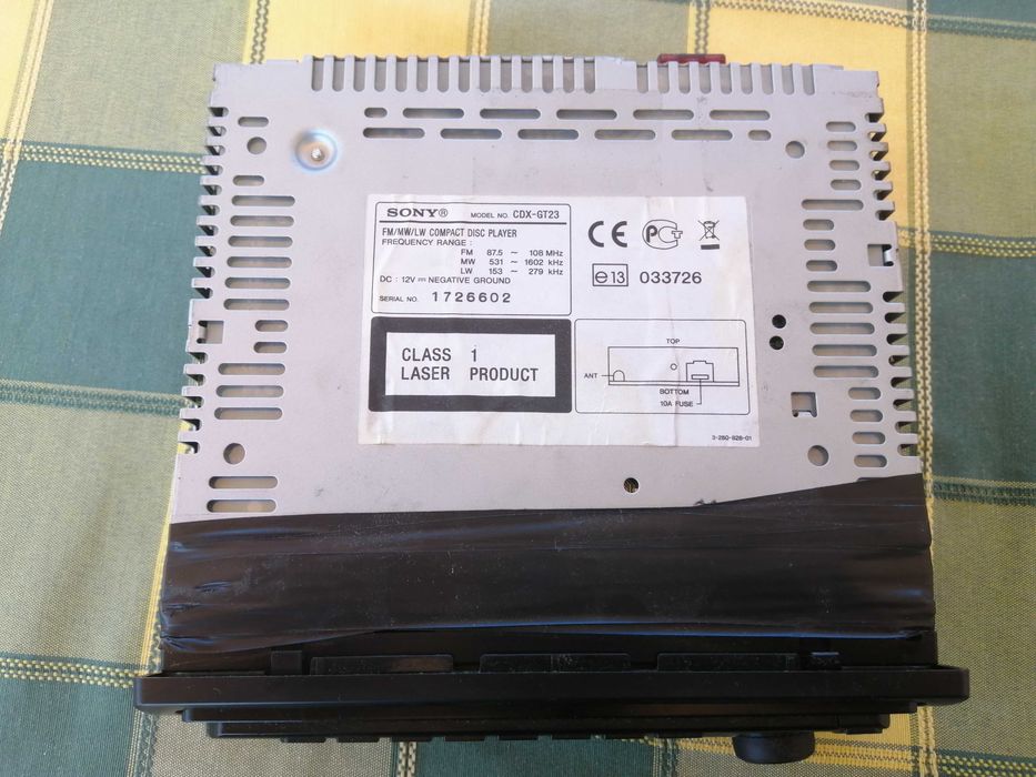 Auto rádio Sony CDX-GT23