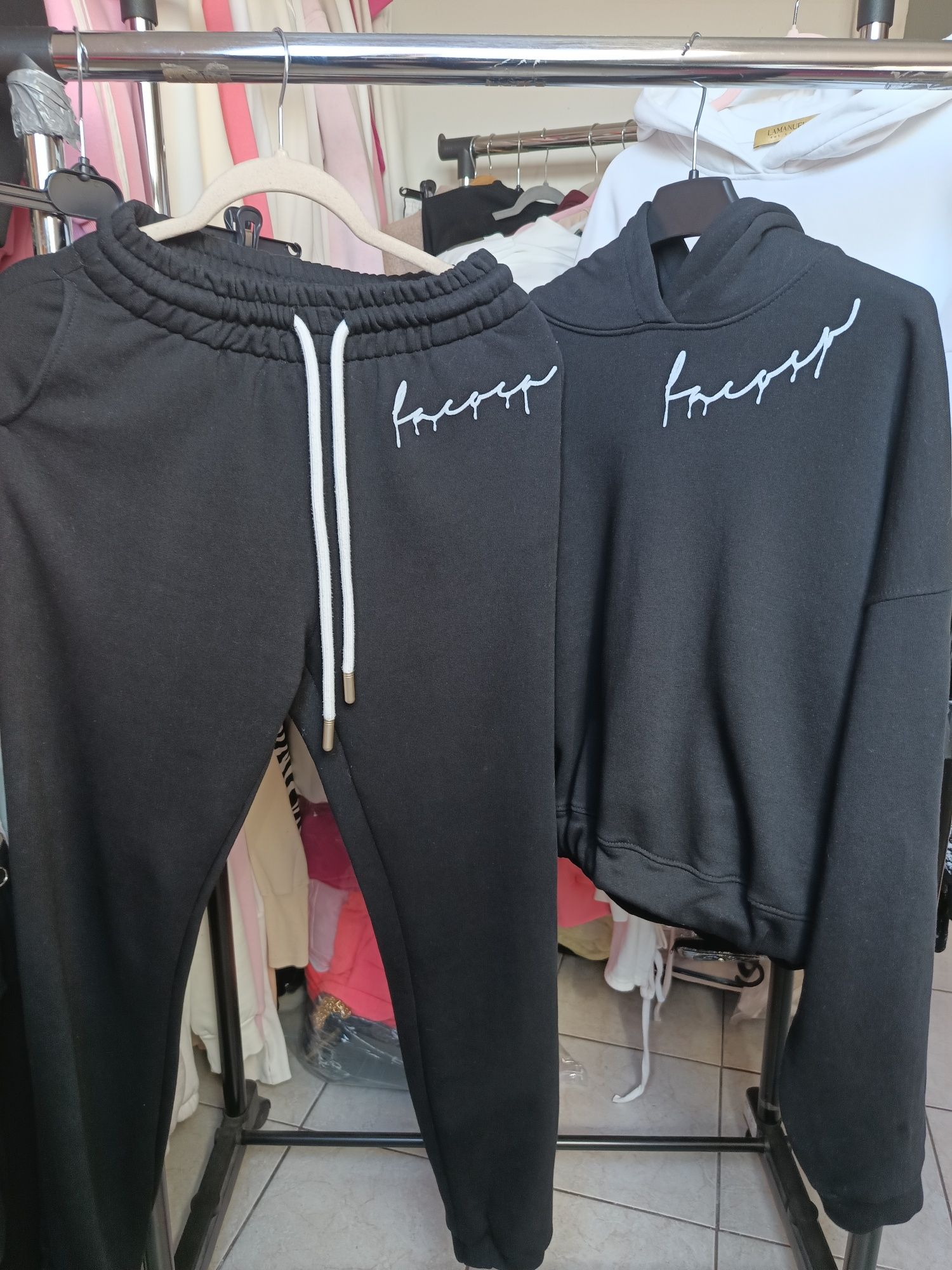 Czarny dres La coca