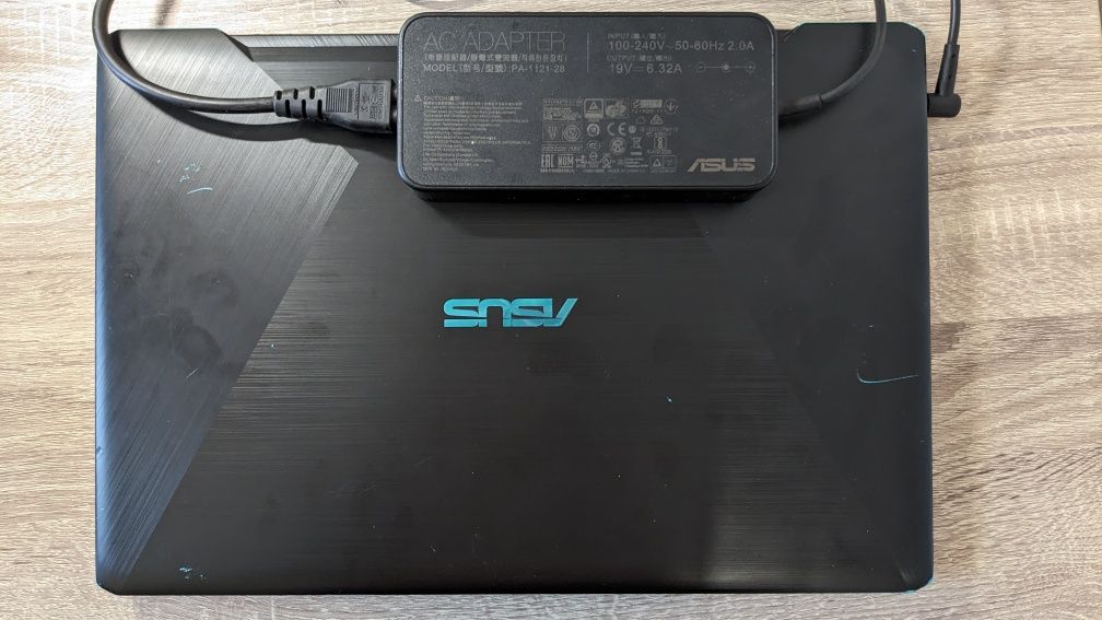 Продам ігровий ноутбук Asus x570zd Ryzen 7,ssd 500,Nvidia 1050