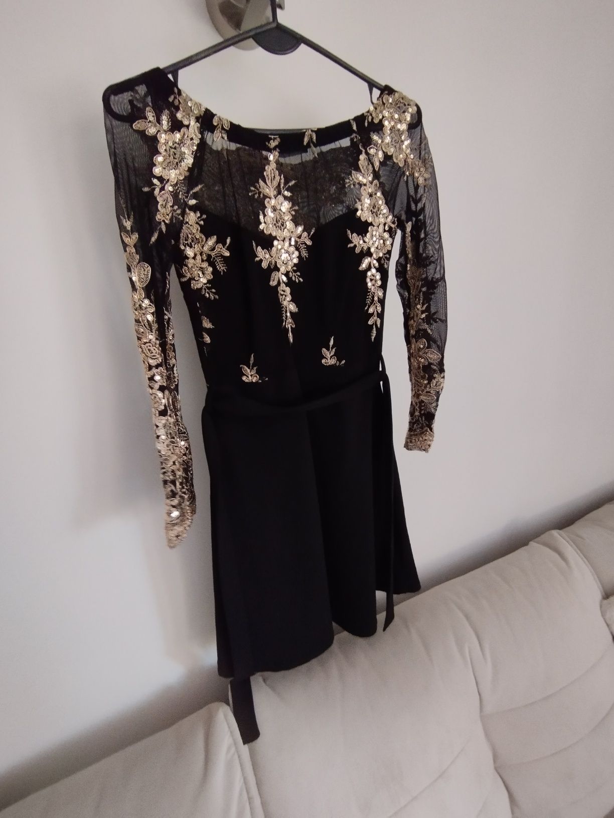 Elegancka balowa sukienka rozm. XS