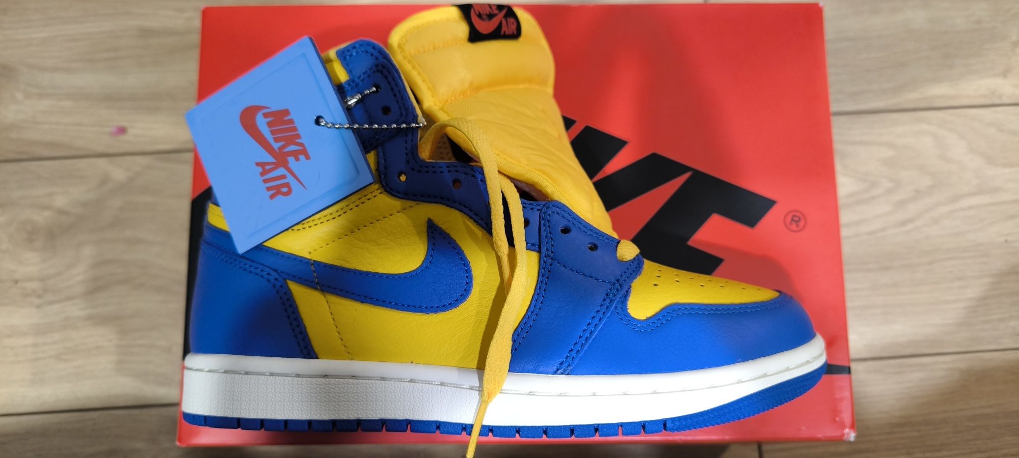 Nike Jordan 1 Retro High OG yellow 37.5