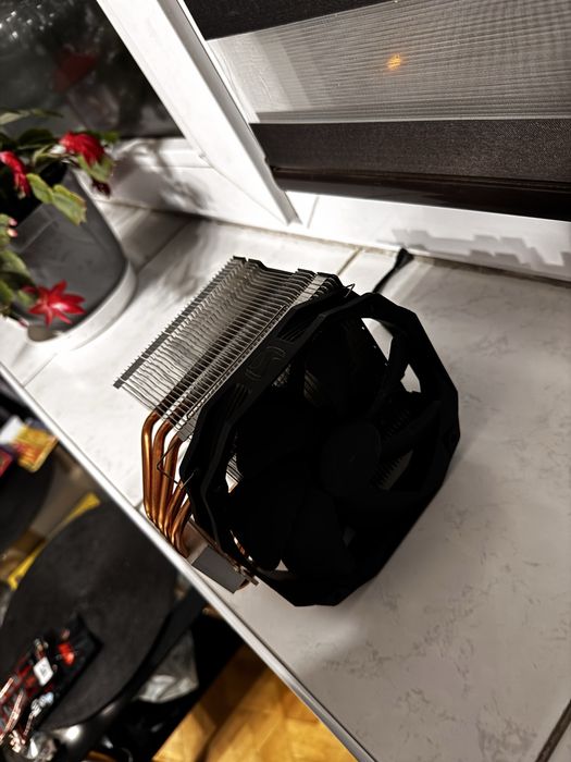 Intel i7 4790, B85M-E43 DASH Socket 1150, 16GB Ram DDR3, Fortis 3