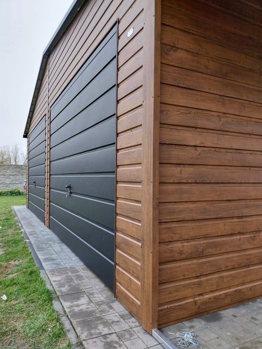 Garaż blaszany drewnopodobny profil zamknięty