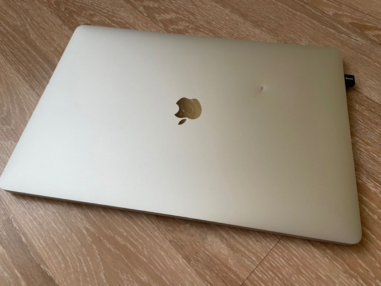 MacBook Pro 16" 2019 32GB/2.6GHz i7/1TB SSD/AMD Radeon Pro 5300M 4GB