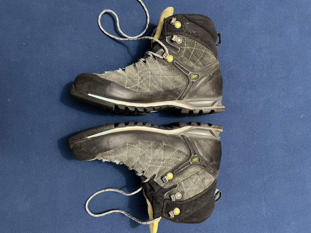 Salewa ботинки трекинговые брендовые оригинальные идеальные
