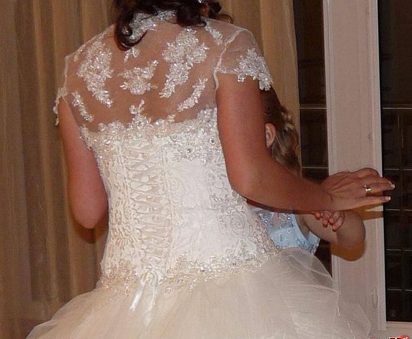 Suknia ślubna GIOVANI EMMI MARIAGE, Ecru rozmiar 38/40.